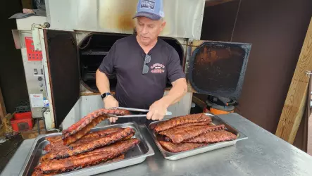 Glen Cove’s Laura’s BBQ to be on television